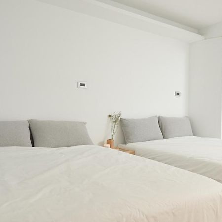 Here X There Hostel Taipei Main Station Екстер'єр фото