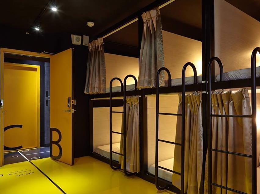 Here X There Hostel Taipei Main Station Екстер'єр фото