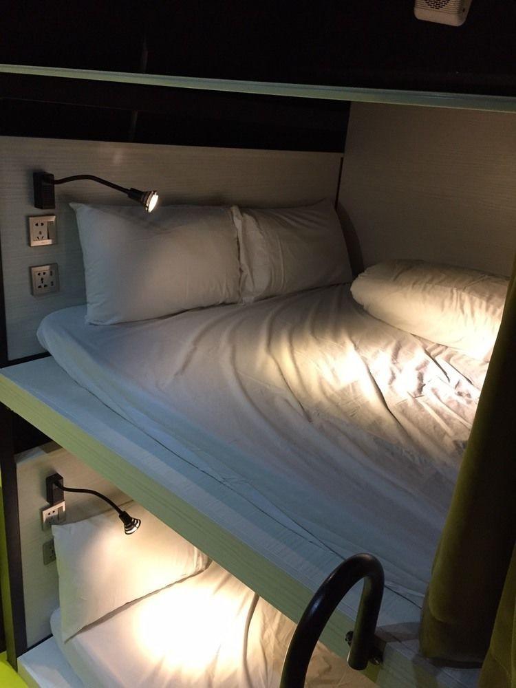 Here X There Hostel Taipei Main Station Екстер'єр фото