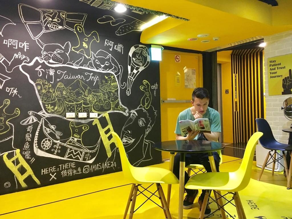 Here X There Hostel Taipei Main Station Екстер'єр фото