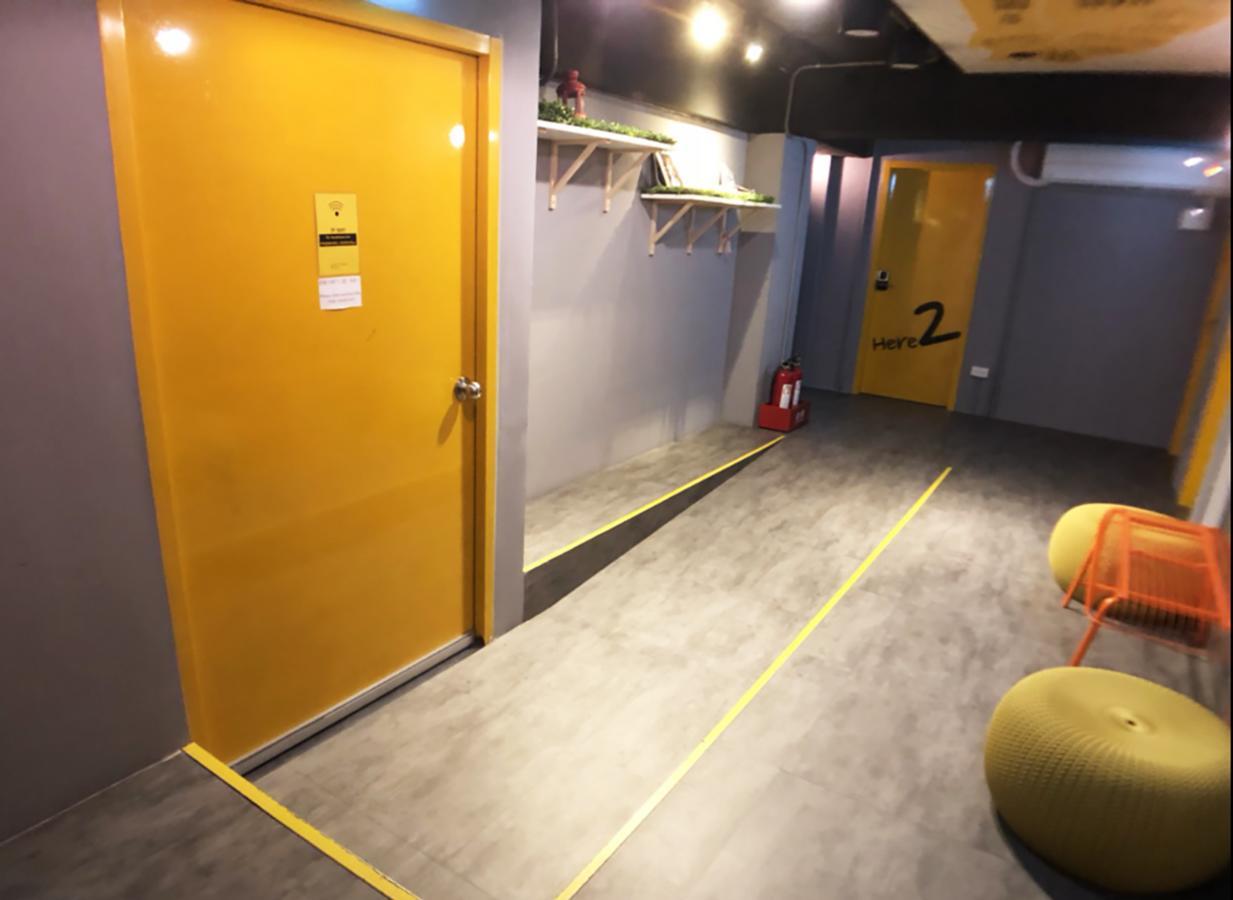 Here X There Hostel Taipei Main Station Екстер'єр фото