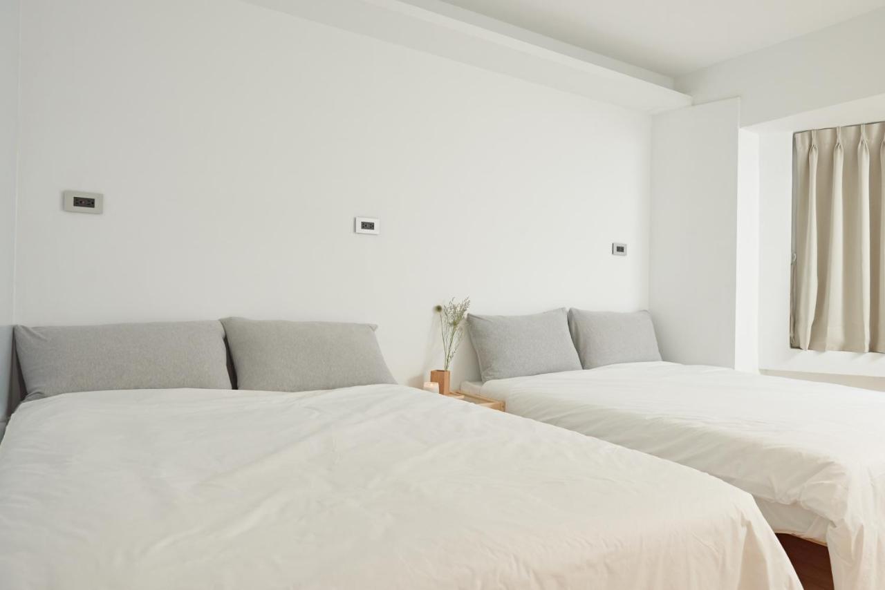 Here X There Hostel Taipei Main Station Екстер'єр фото